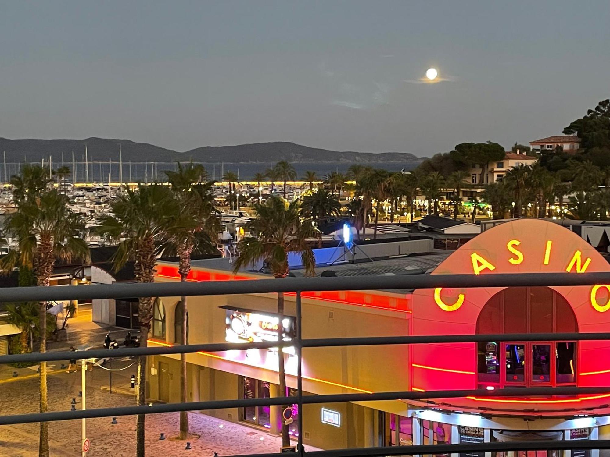 Penthouse Proche St Tropez-cavalaire Apartment