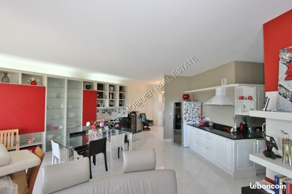 Apartment Penthouse Proche St Tropez-cavalaire *